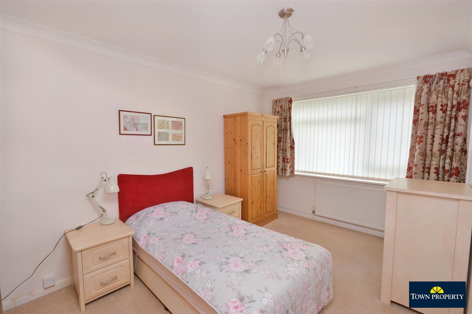 Property Details for Blackwater Road Eastbourne BN21 4JE Town